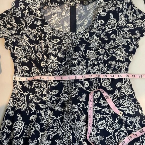 VINTAGE FAIRYCORE FAECORE TIE FRONT FIT N FLARE SHORT SLEEVE DRESS L BLUE WHITE - Picture 8 of 8